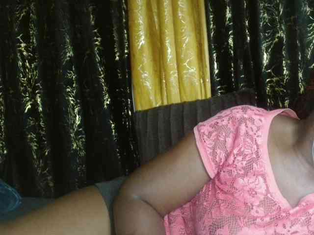 Sexxy-pretty24 webcam