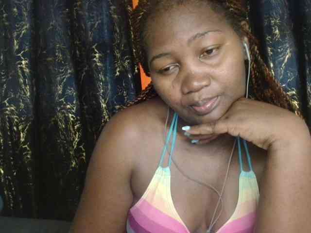 Sexxy-pretty24 webcam