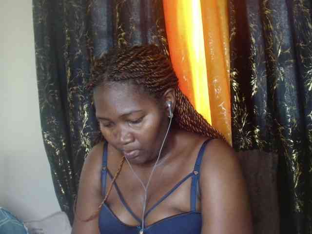 Sexxy-pretty24 webcam