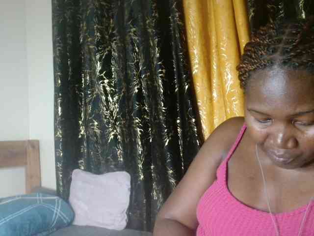 Sexxy-pretty24 webcam