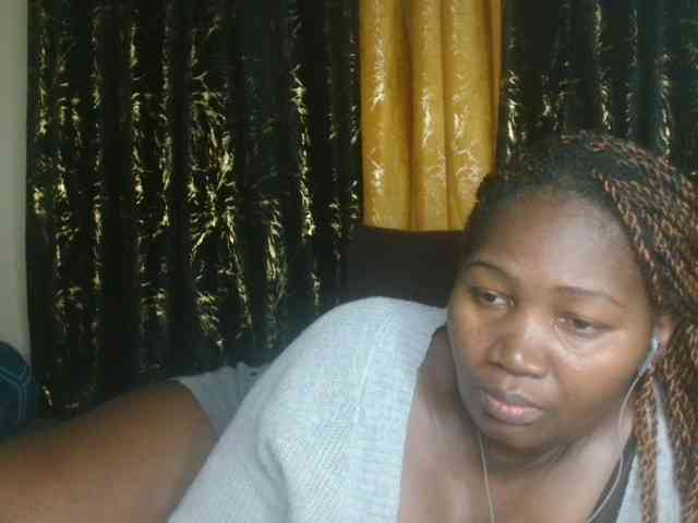 Sexxy-pretty24 webcam