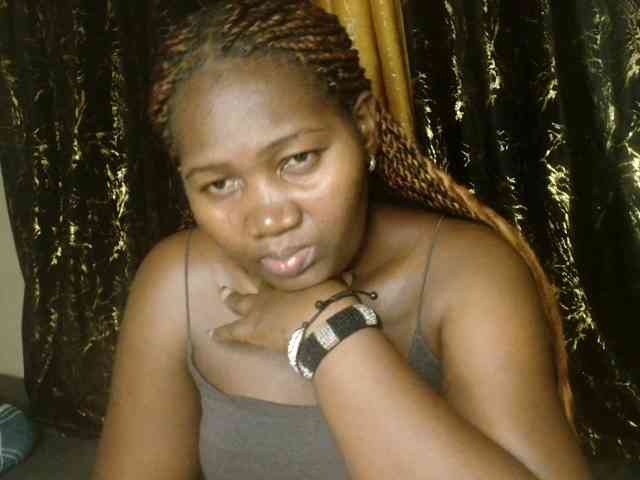 Sexxy-pretty24 webcam