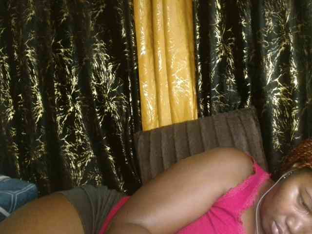 Sexxy-pretty24 webcam