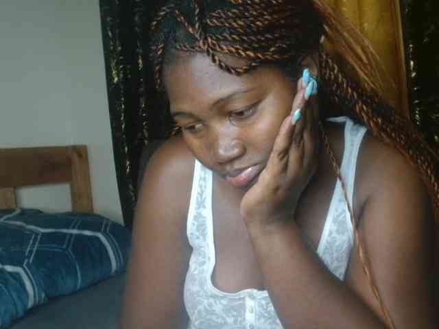 Sexxy-pretty24 webcam