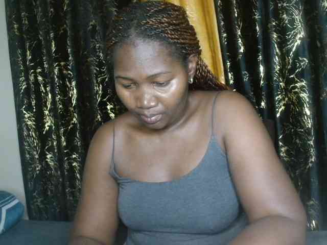 Sexxy-pretty24 webcam