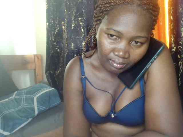 Sexxy-pretty24 webcam