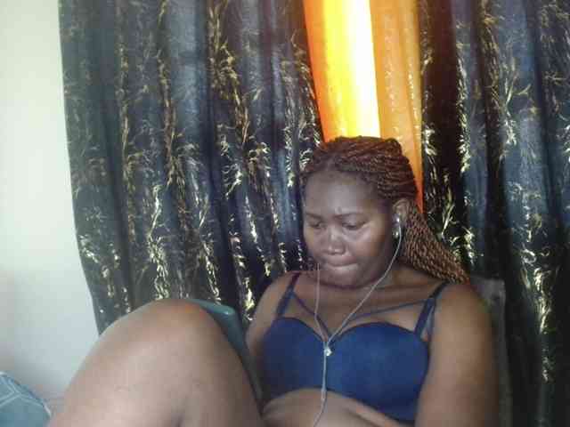 Sexxy-pretty24 webcam