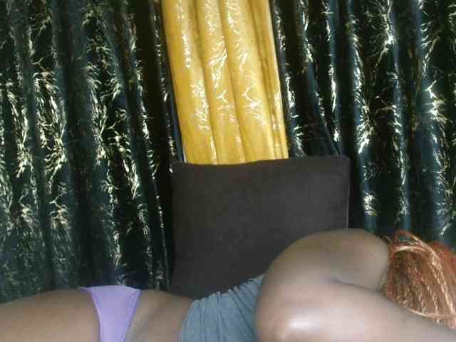 Sexxy-pretty24 webcam