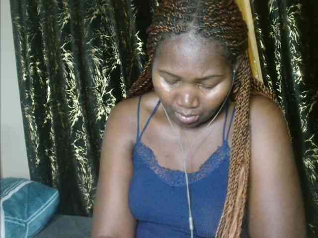 Sexxy-pretty24 webcam