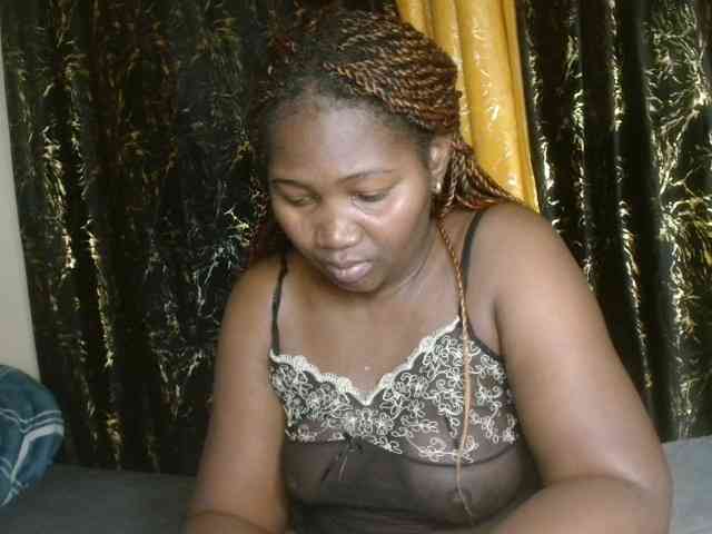 Sexxy-pretty24 webcam