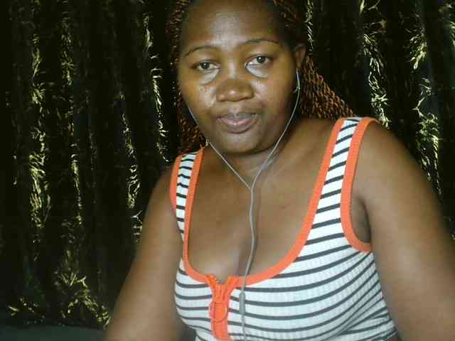 Sexxy-pretty24 webcam