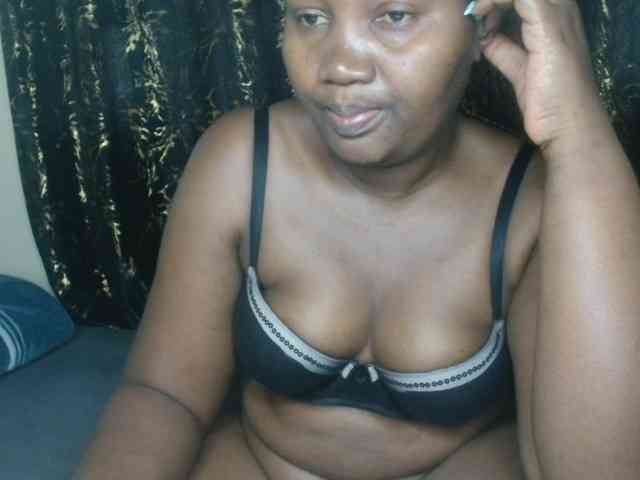 Sexxy-pretty24 webcam