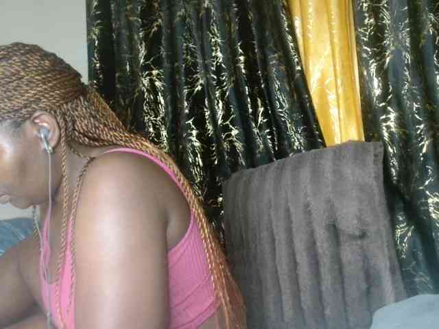 Sexxy-pretty24 webcam