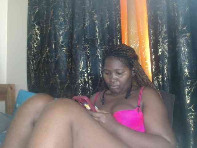 Sexxy-pretty24 webcam
