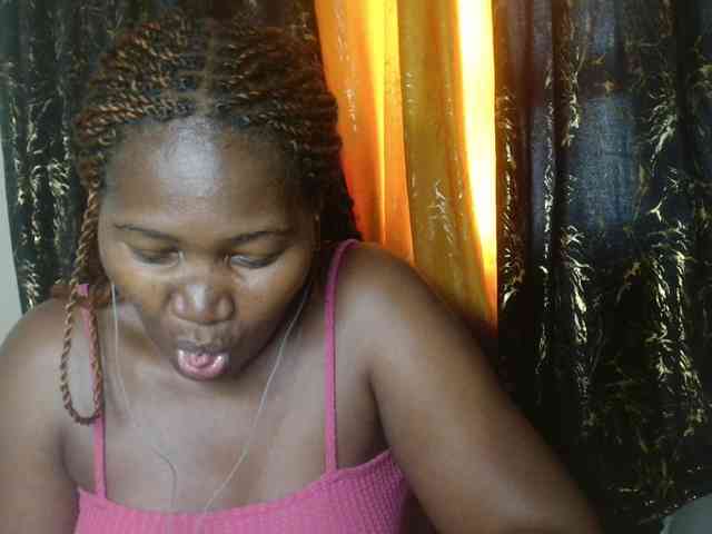 Sexxy-pretty24 webcam