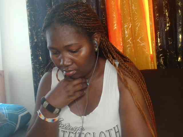 Sexxy-pretty24 webcam
