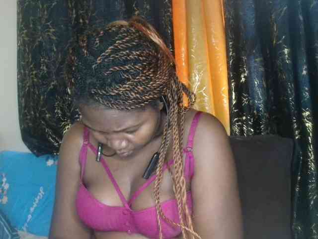 Sexxy-pretty24 webcam