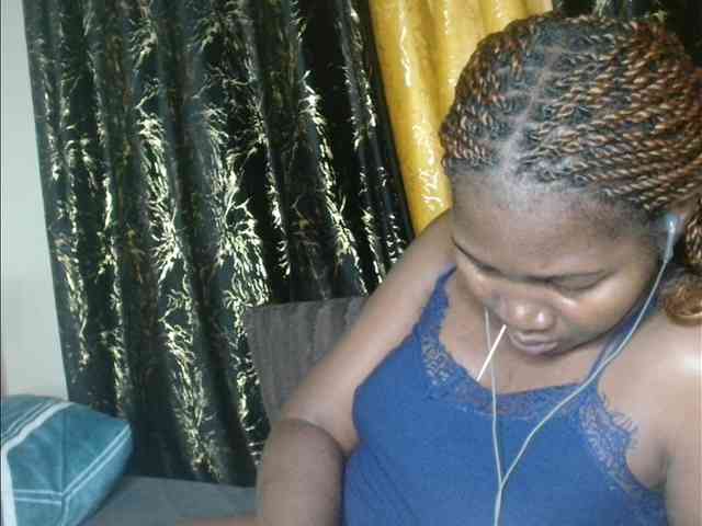 Sexxy-pretty24 webcam