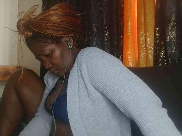 Sexxy-pretty24 webcam