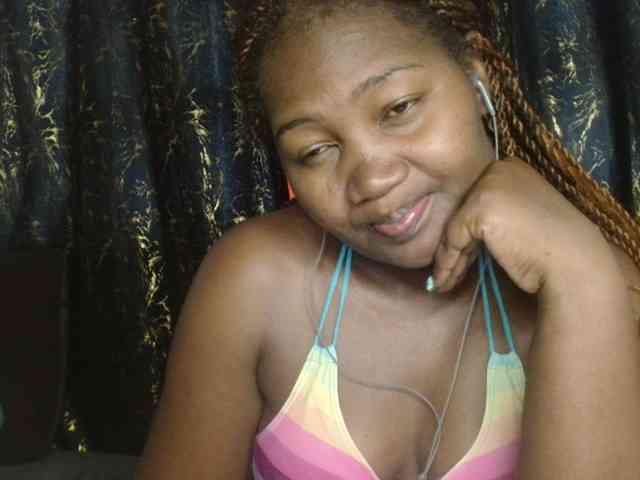 Sexxy-pretty24 webcam