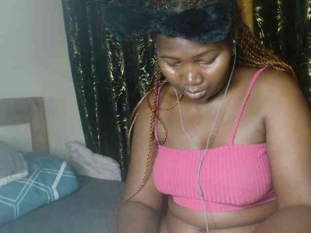 Sexxy-pretty24 webcam