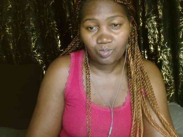 Sexxy-pretty24 webcam