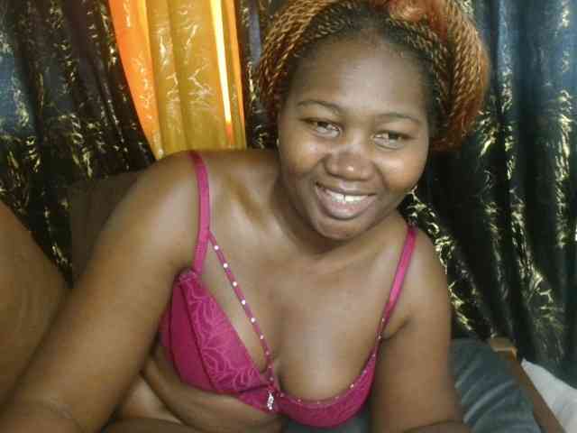 Sexxy-pretty24 webcam