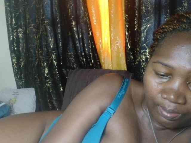 Sexxy-pretty24 webcam