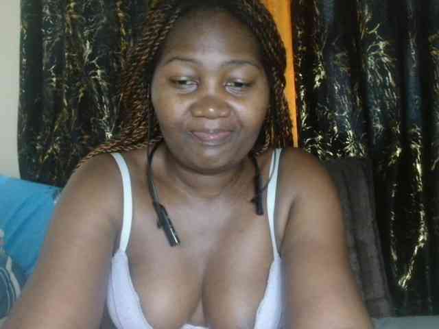 Sexxy-pretty24 webcam