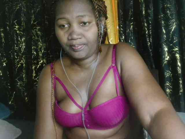 Sexxy-pretty24 webcam