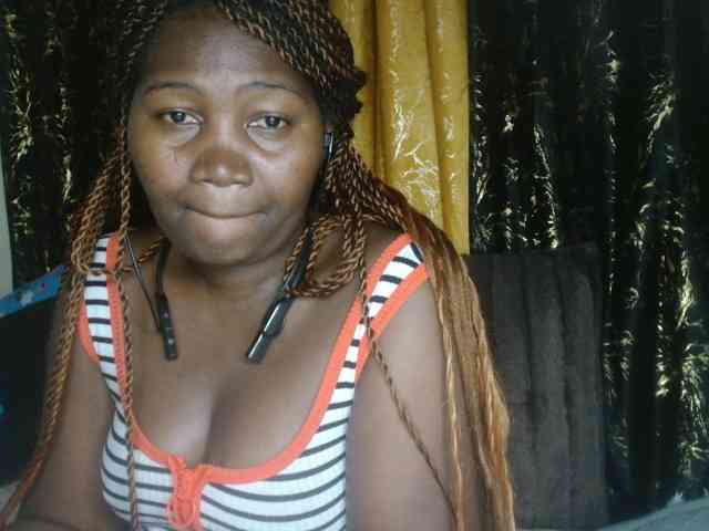Sexxy-pretty24 webcam