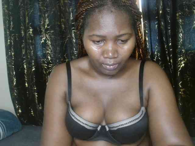 Sexxy-pretty24 webcam
