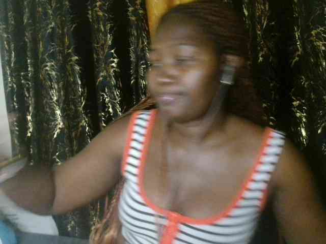 Sexxy-pretty24 webcam