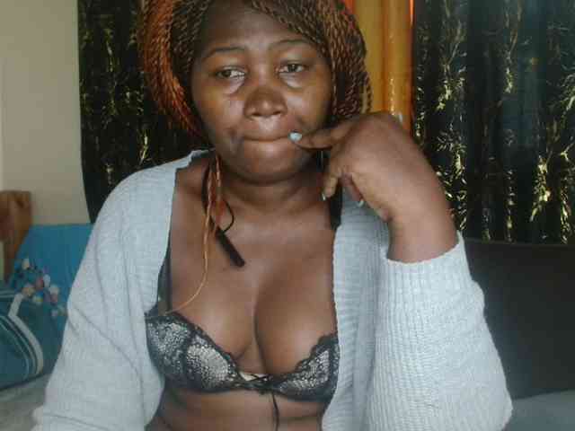 Sexxy-pretty24 webcam