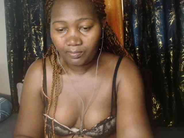 Sexxy-pretty24 webcam