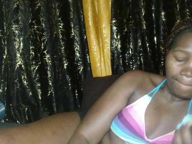 Sexxy-pretty24 webcam