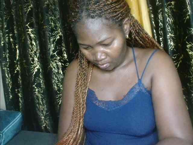 Sexxy-pretty24 webcam