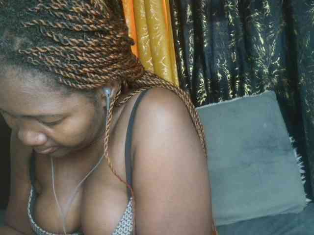 Sexxy-pretty24 webcam