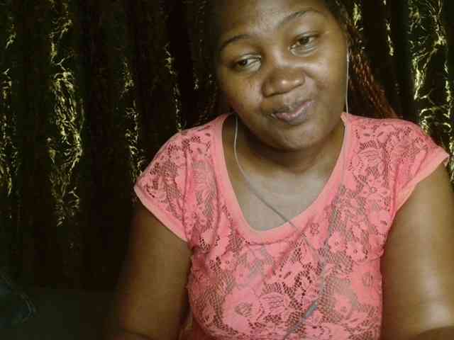 Sexxy-pretty24 webcam