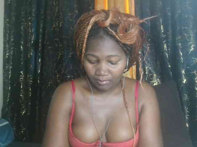 Sexxy-pretty24 webcam