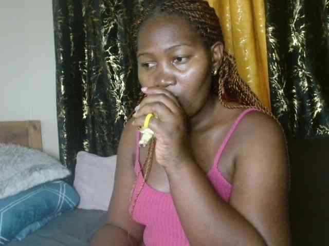 Sexxy-pretty24 webcam