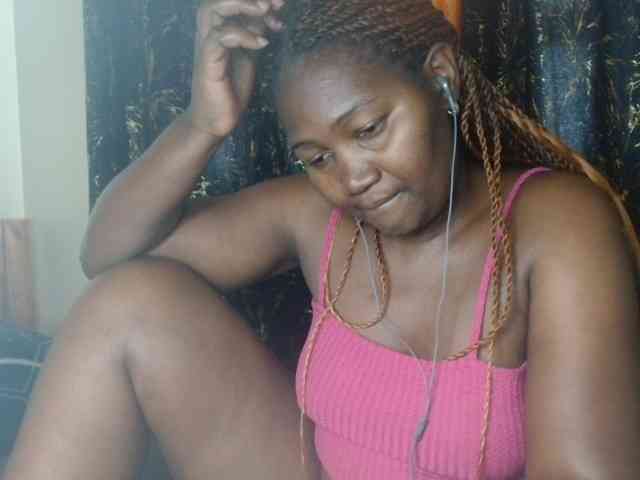 Sexxy-pretty24 webcam