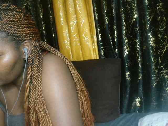 Sexxy-pretty24 webcam