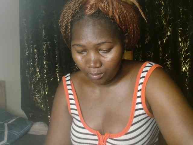 Sexxy-pretty24 webcam