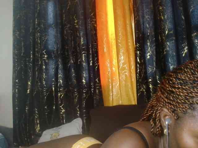 Sexxy-pretty24 webcam