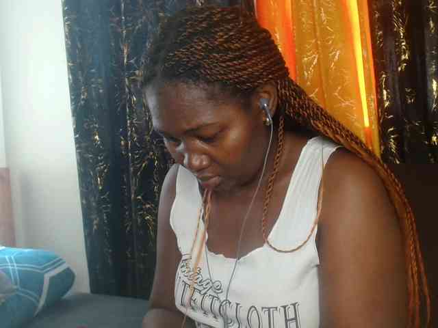 Sexxy-pretty24 webcam