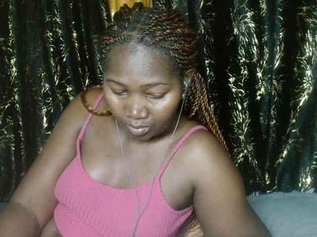 Sexxy-pretty24 webcam