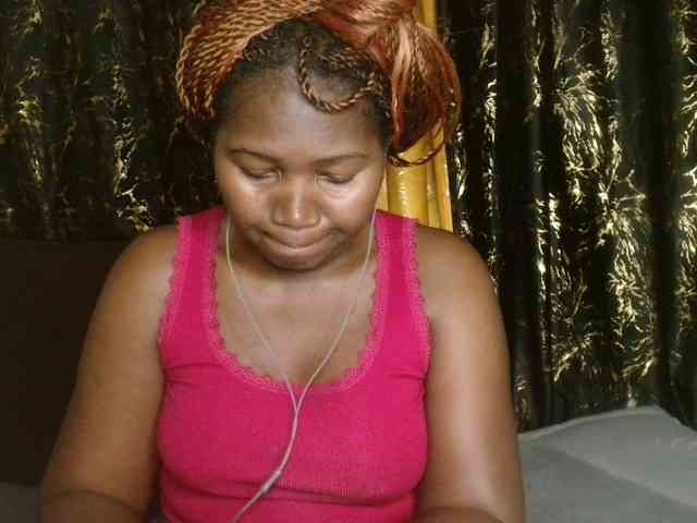 Sexxy-pretty24 webcam