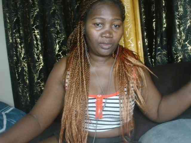 Sexxy-pretty24 webcam