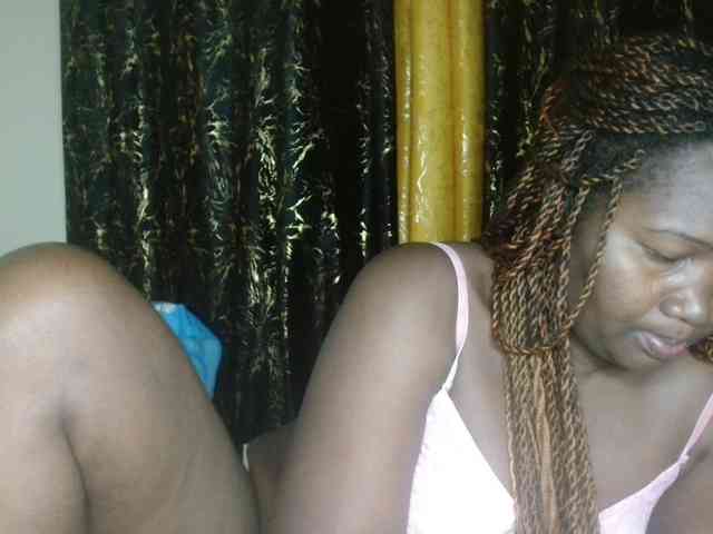 Sexxy-pretty24 webcam